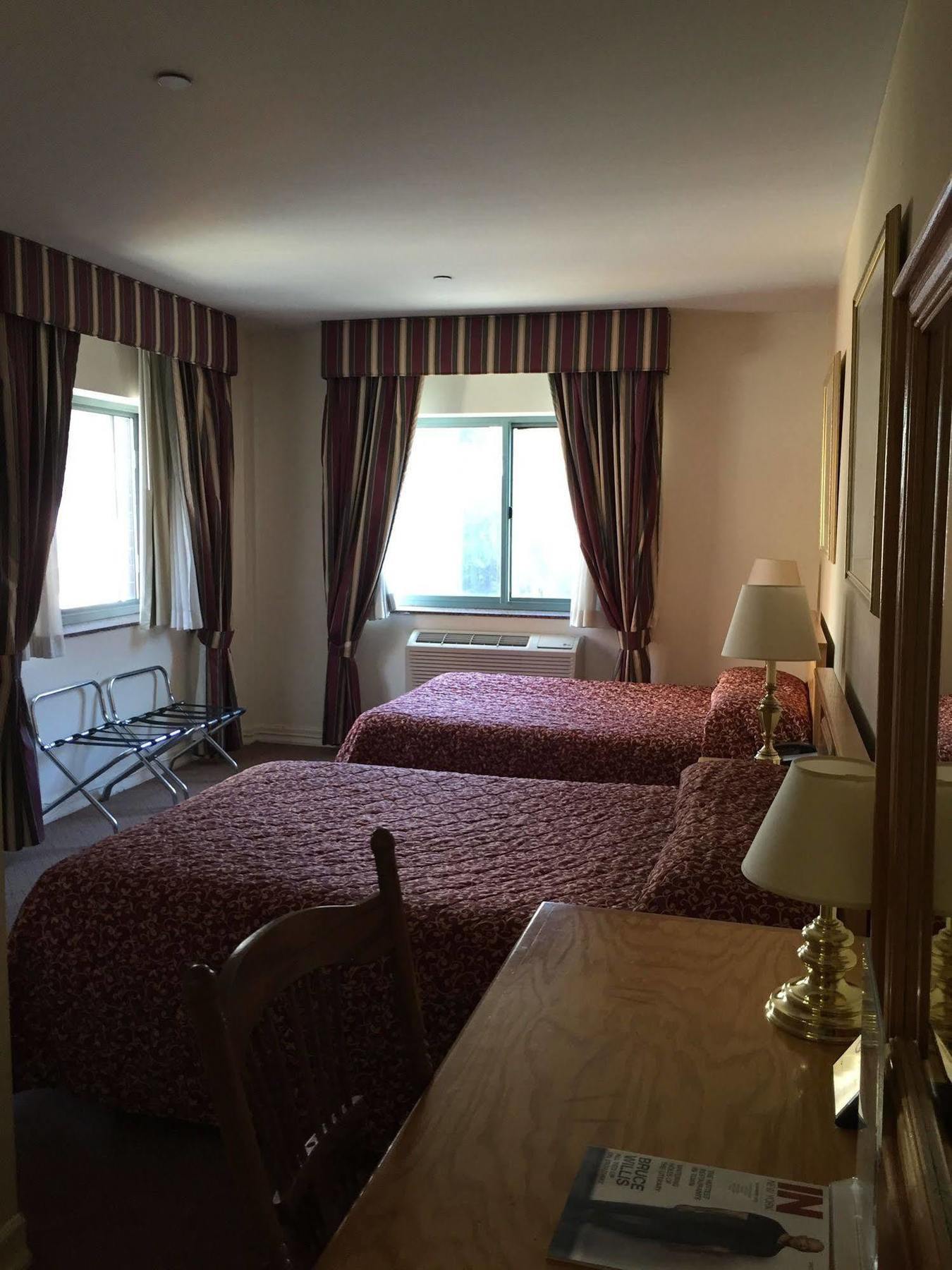 Chelsea Savoy Hotel นิวยอร์ก ภายนอก รูปภาพ